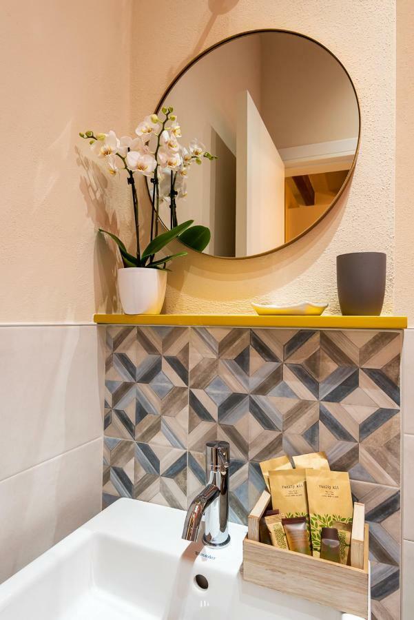 Dreamy Apartment Tre Corone Old Town Desenzano del Garda Eksteriør bilde